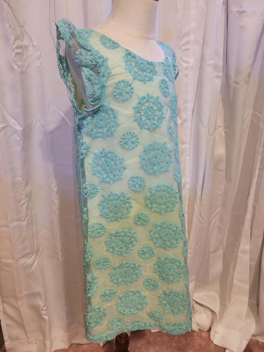 Cherokee Mint Lace Shift Dress